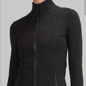 LULULEMON WOMENS JACKET
